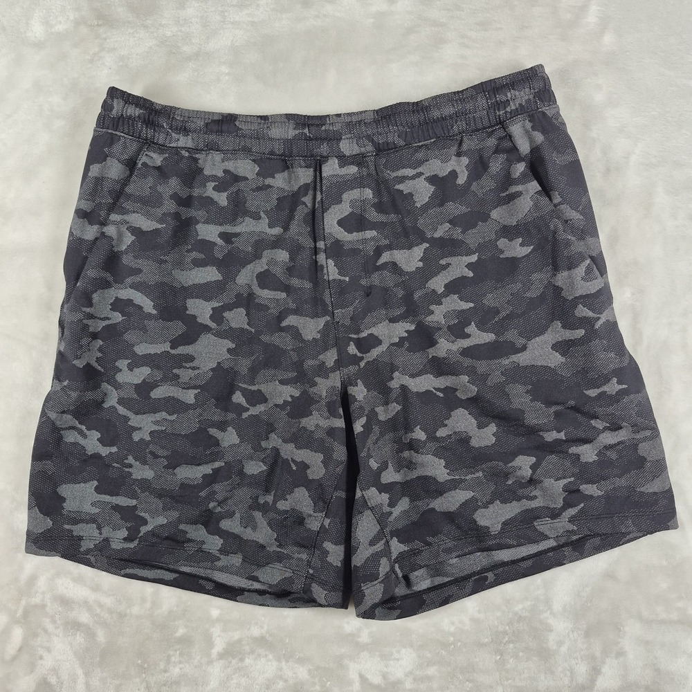 Lululemon Pace Breaker Shorts Men's XL Black 7" Inseam Unlined Camo Gym LM7ANES